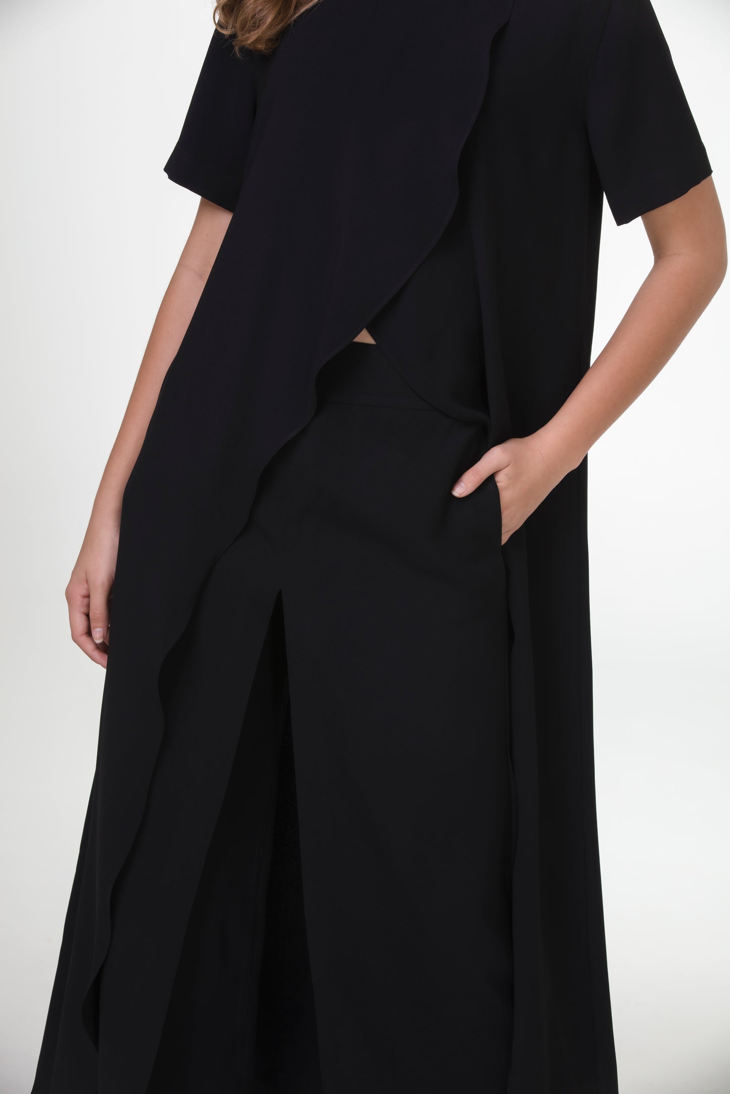 Conjunto Túnica Tulipa e Pantacourt Indiana em Crepe Patou Preto