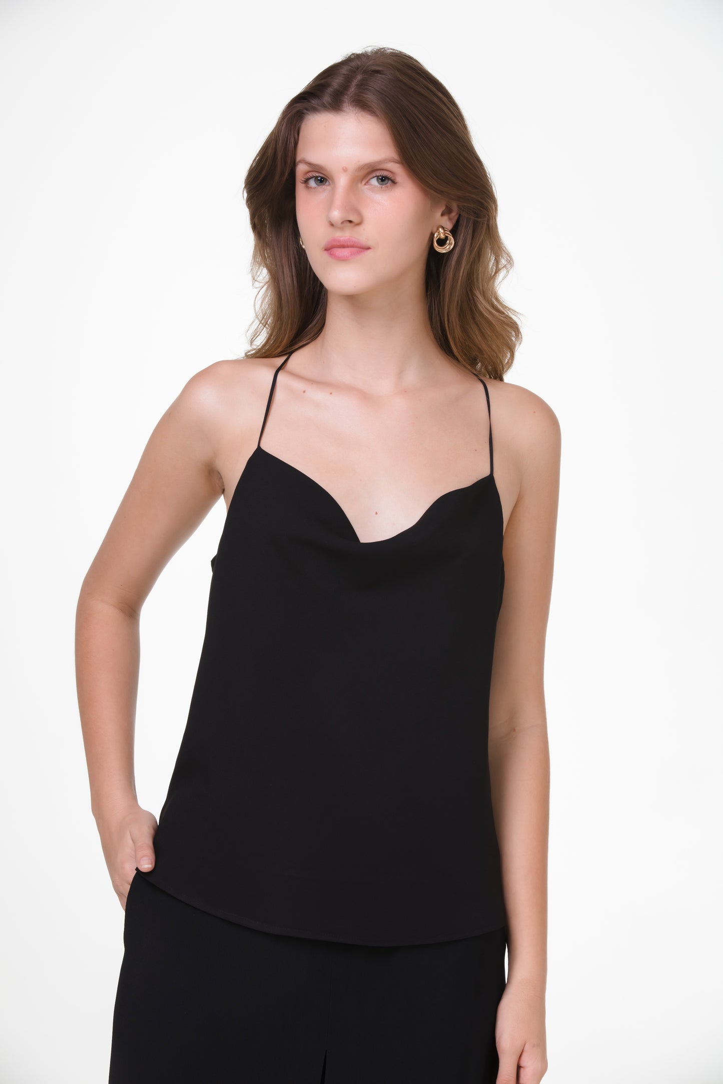 Pantacourt Indiana em Crepe Patou – Preto