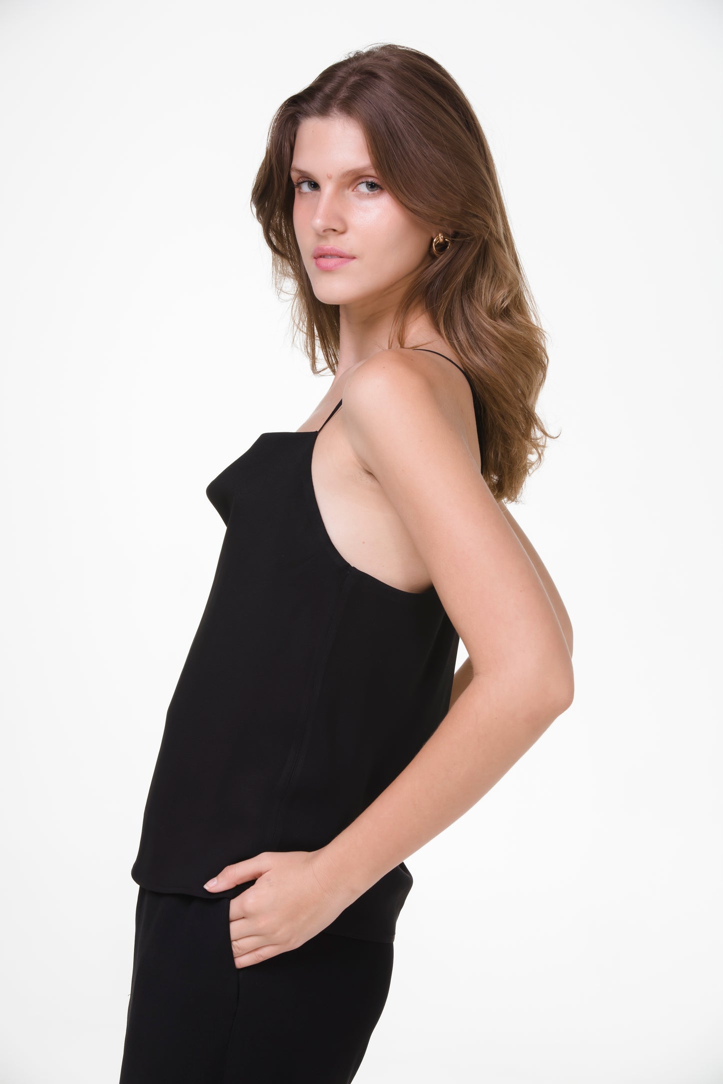 Pantacourt Indiana em Crepe Patou – Preto