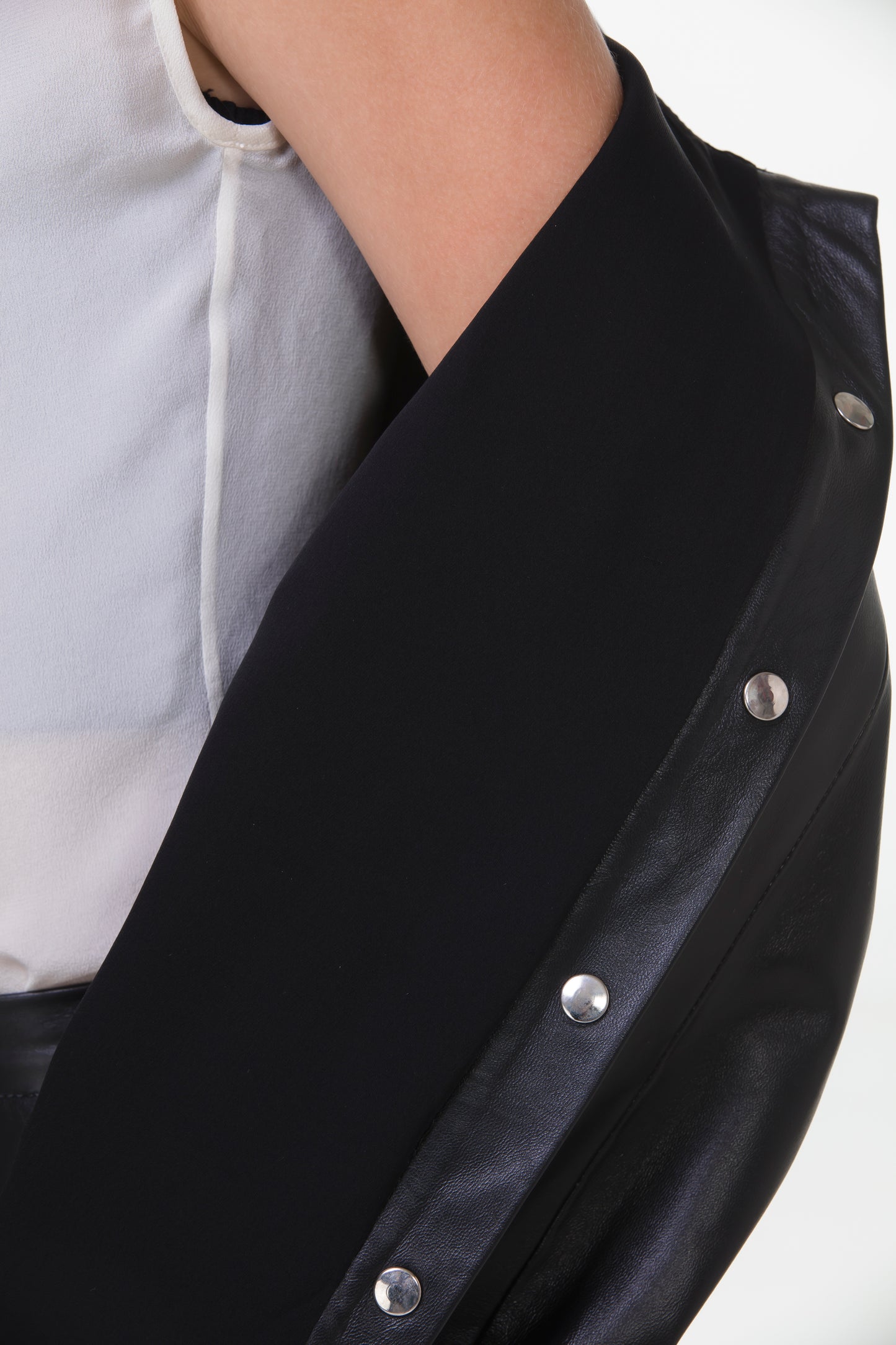 Camisa Moni em 100% Couro de Carneiro